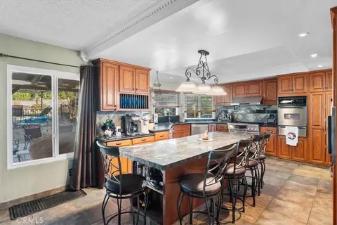 Kitchen - 6046 Peridot Ave, Rancho Cucamonga, CA 91701 photo 5 of 5
