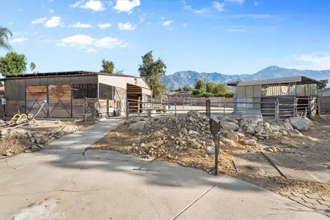 Exterior - 6046 Peridot Ave, Rancho Cucamonga, CA 91701 photo 5 of 6