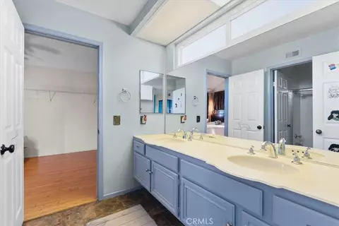 Bath - 6046 Peridot Ave, Rancho Cucamonga, CA 91701 photo 4 of 5