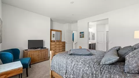 Bedroom - 8056 Cresta Bella Rd, Rancho Cucamonga, CA 91730 photo 2 of 4