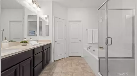 Bath - 8056 Cresta Bella Rd, Rancho Cucamonga, CA 91730 photo 1 of 1