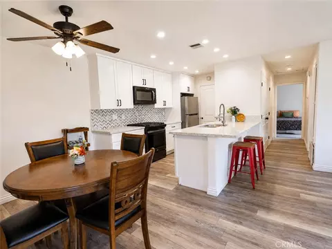 Entry Way - 4542 Yosemite Dr, Montclair, CA 91763 photo 1 of 1