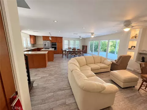 1682 Clemson, Claremont, CA 91711