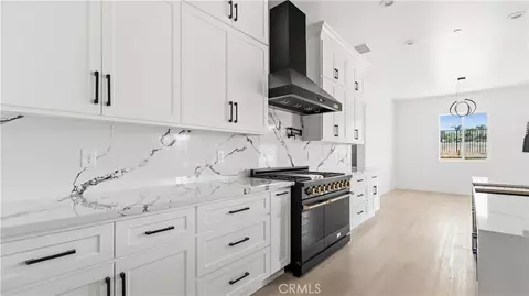 Kitchen - 7928 Featherstone Ct, Riverside, CA 92506 photo 2 of 2