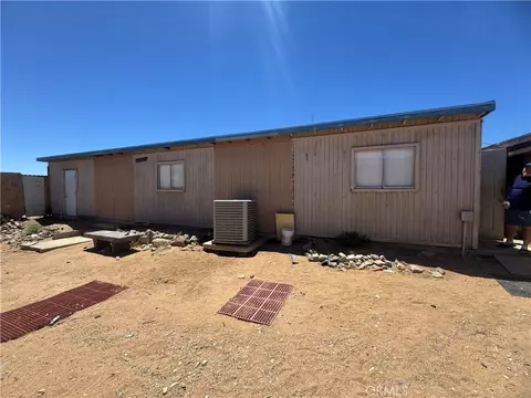 1474 Old Woman Spgs, Landers, CA 92285 photo 4