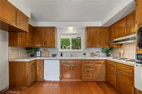 Kitchen - 956 W 14th St, Upland, CA 91786 photo 1 of 1