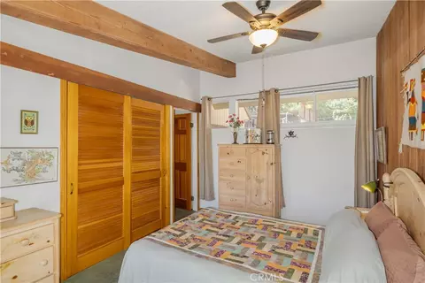 Bedroom - 1830 Pasadena Glen Rd, Pasadena, CA 91107 photo 2 of 2