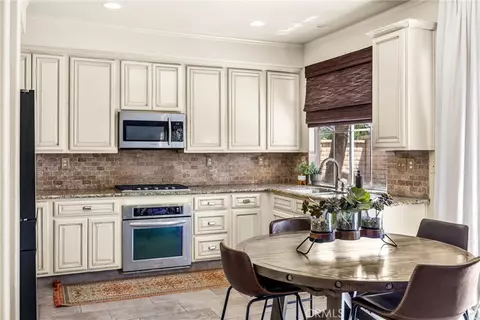 Kitchen - 11933 Pine Mountain Ct, Rancho Cucamonga, CA 91739 photo 1 of 2