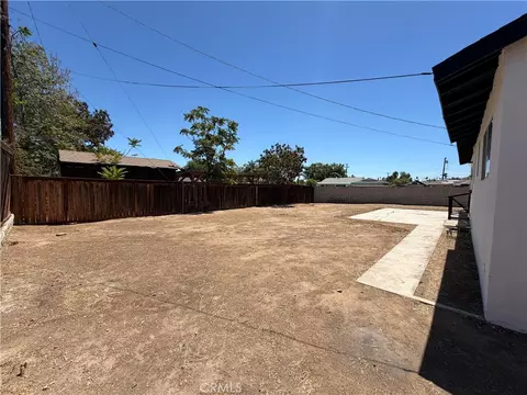 Exterior - 9227 Bruce Ave, Riverside, CA 92503 photo 9 of 10