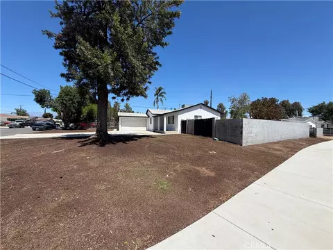 Exterior - 9227 Bruce Ave, Riverside, CA 92503 photo 2 of 10