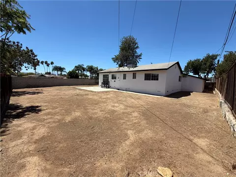 Exterior - 9227 Bruce Ave, Riverside, CA 92503 photo 4 of 10