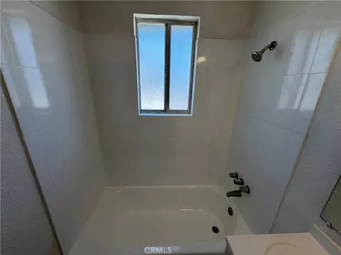 Bath - 9227 Bruce Ave, Riverside, CA 92503 photo 6 of 6
