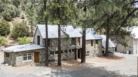 1576 State Highway 2, Wrightwood, CA 92397
