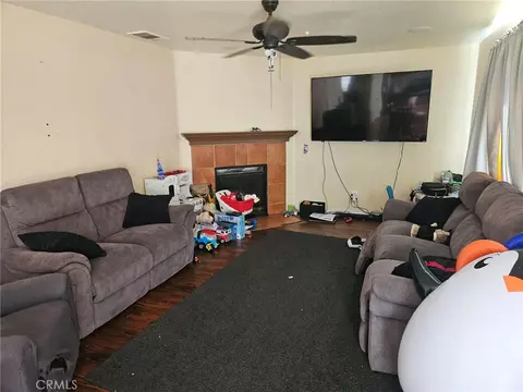 Living - 7845 Oak Ct, Highland, CA 92346 photo 2 of 2