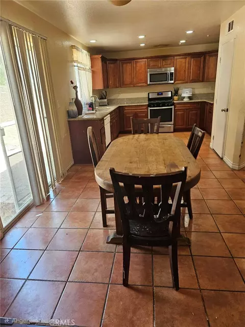 Other - 7845 Oak Ct, Highland, CA 92346 photo 8 of 10