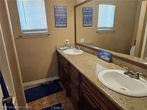 Bath - 7845 Oak Ct, Highland, CA 92346 photo 1 of 1