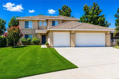 2585 Jeffrey Pine Ct, San Bernardino, CA 92407