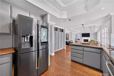 Kitchen - 1830 Vail Way, Upland, CA 91784 photo 4 of 7