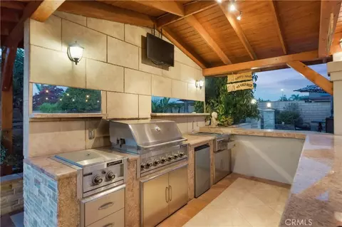 Kitchen - 1830 Vail Way, Upland, CA 91784 photo 7 of 7