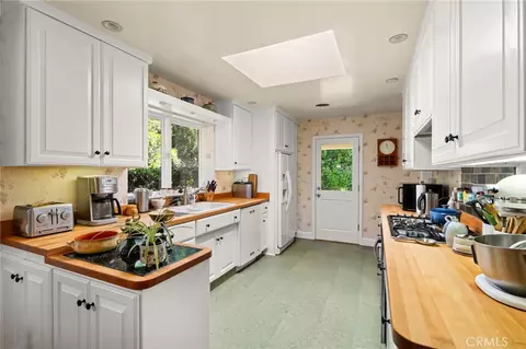 Kitchen - 2449 Euclid Cres E, Upland, CA 91784 photo 1 of 3