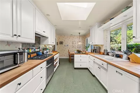 Kitchen - 2449 Euclid Cres E, Upland, CA 91784 photo 2 of 3
