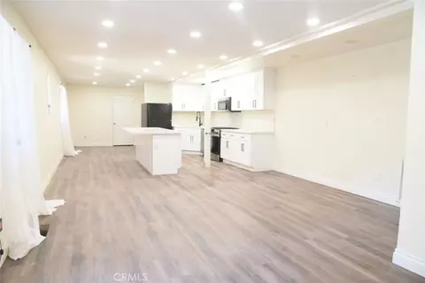 Living - 177 Dart Canyon Rd, Crestline, CA 92325 photo 2 of 8