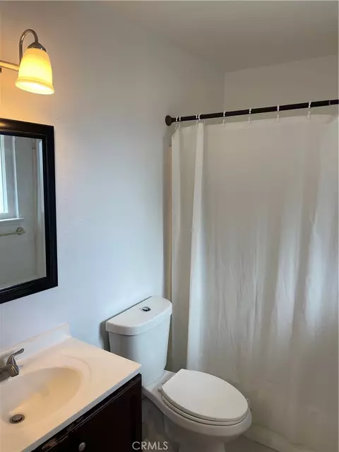 Bath - 11995 Jamacha, Apple Valley, CA 92308 photo 1 of 2
