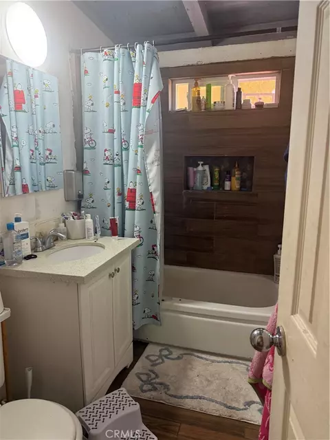 Bath - 17744 Gemini St, La Puente, CA 91744 photo 3 of 3
