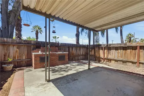 Exterior - 4871 Jackson St #C, Riverside, CA 92503 photo 2 of 5