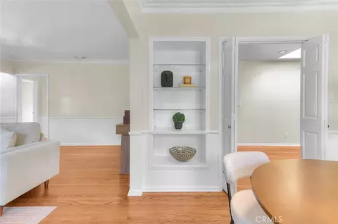 Entry Way - 537 Jamestown, Burbank, CA 91504 photo 1 of 3