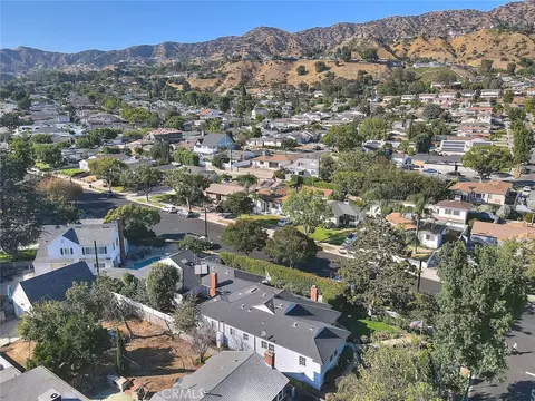 View/Area - 537 Jamestown, Burbank, CA 91504 photo 2 of 7