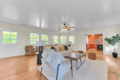 Living - 537 Jamestown, Burbank, CA 91504 photo 9 of 13