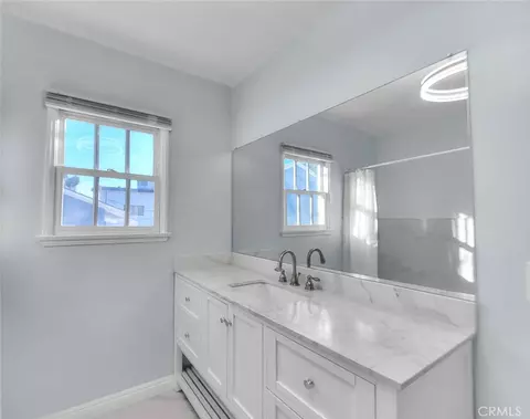 Bath - 537 Jamestown, Burbank, CA 91504 photo 12 of 12