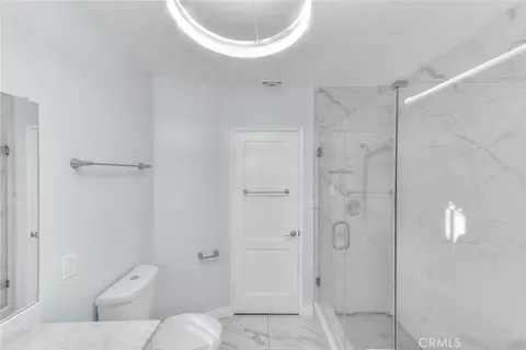 Bath - 537 Jamestown, Burbank, CA 91504 photo 11 of 12