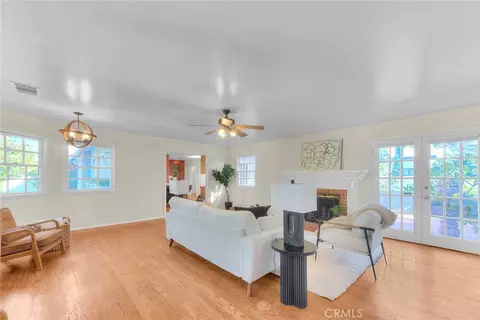 Living - 537 Jamestown, Burbank, CA 91504 photo 7 of 13