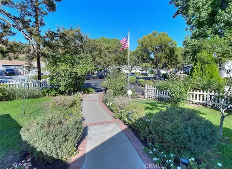 Exterior - 537 Jamestown, Burbank, CA 91504 photo 11 of 16