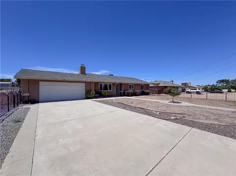 8262 Paisley Ave, Hesperia, CA 92345 photo 2