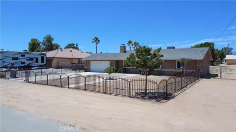 8262 Paisley Ave, Hesperia, CA 92345 photo 3