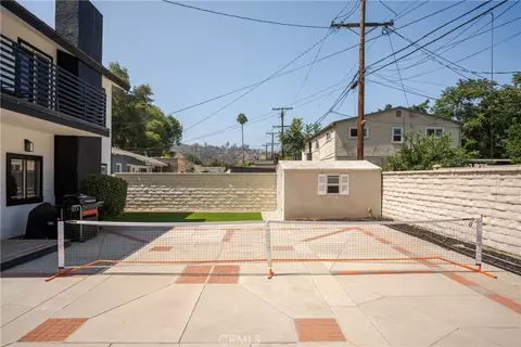Exterior - 541 Davis, Glendale, CA 91201 photo 10 of 11