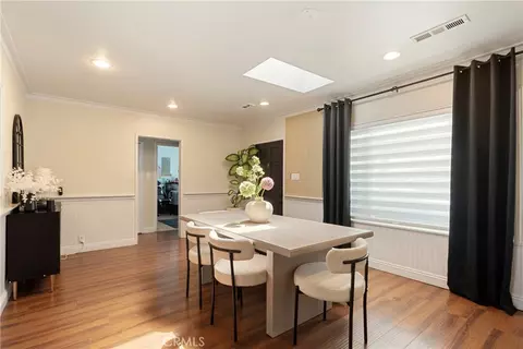 Dining - 541 Davis, Glendale, CA 91201 photo 3 of 4