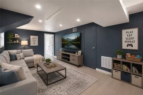 Living - 904 Edgecomb, Covina, CA 91724 photo 2 of 5