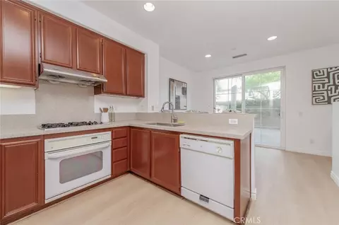 Kitchen - 24 Daffodil, Irvine, CA 92618 photo 2 of 4