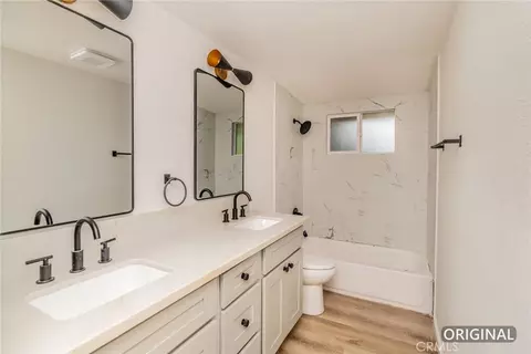 Bath - 5680 Ensenada Way, Riverside, CA 92504 photo 2 of 6