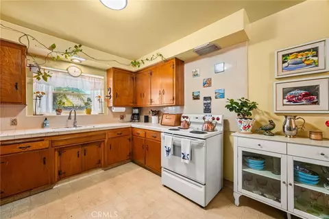 Kitchen - 1521 S 3rd Ave, Arcadia, CA 91006 photo 2 of 4
