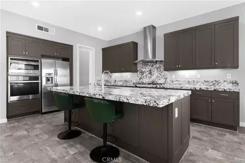 Kitchen - 115 Frame, Irvine, CA 92618 photo 3 of 5