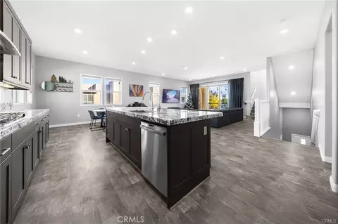 Kitchen - 115 Frame, Irvine, CA 92618 photo 5 of 5