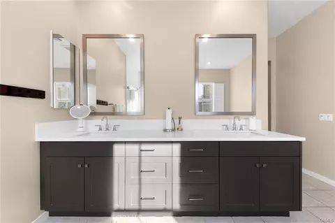 Bath - 115 Frame, Irvine, CA 92618 photo 3 of 3