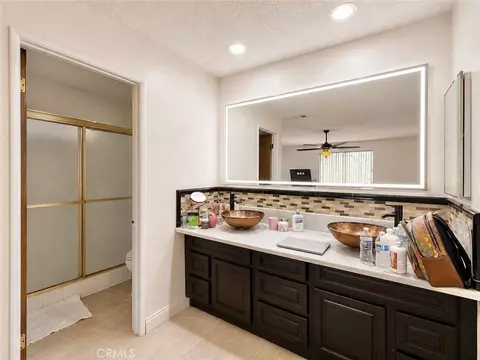 Bath - 18289 Northstar, Riverside, CA 92508 photo 4 of 4
