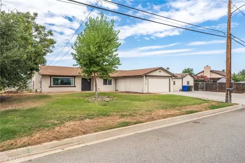 Exterior - 12806 7th, Yucaipa, CA 92399 photo 3 of 7