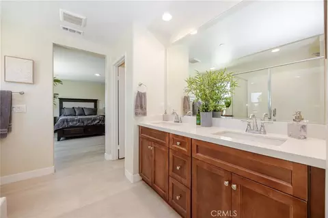 Entry Way - 2229 Opal St, Banning, CA 92220 photo 4 of 6